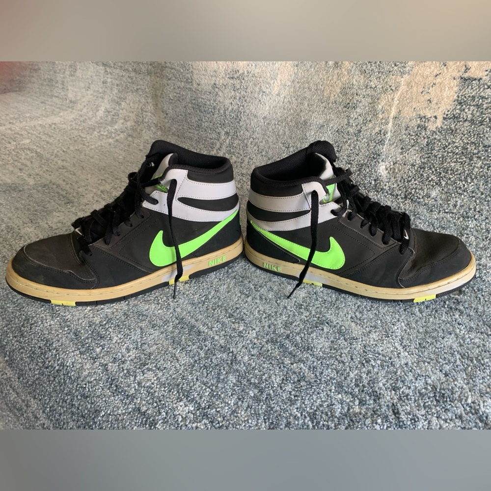 Nike air size 10.5